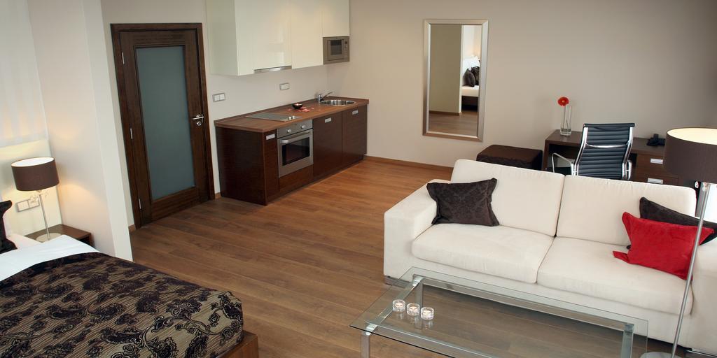 Golden Fish Apartmany Xia เปิลเซน ภายนอก รูปภาพ