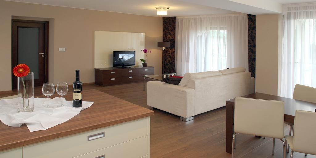 Golden Fish Apartmany Xia เปิลเซน ภายนอก รูปภาพ