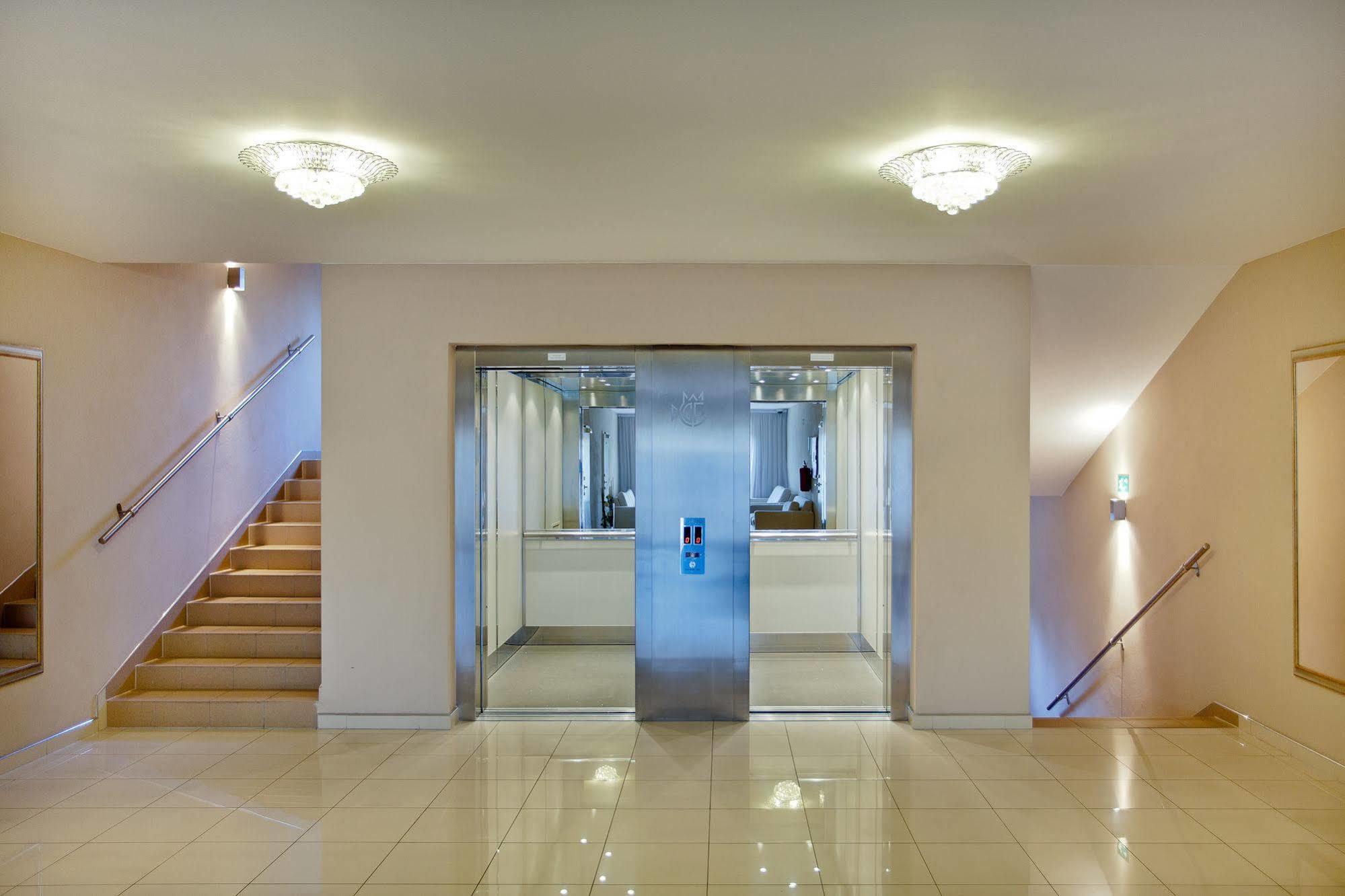 Golden Fish Apartmany Xia เปิลเซน ภายนอก รูปภาพ